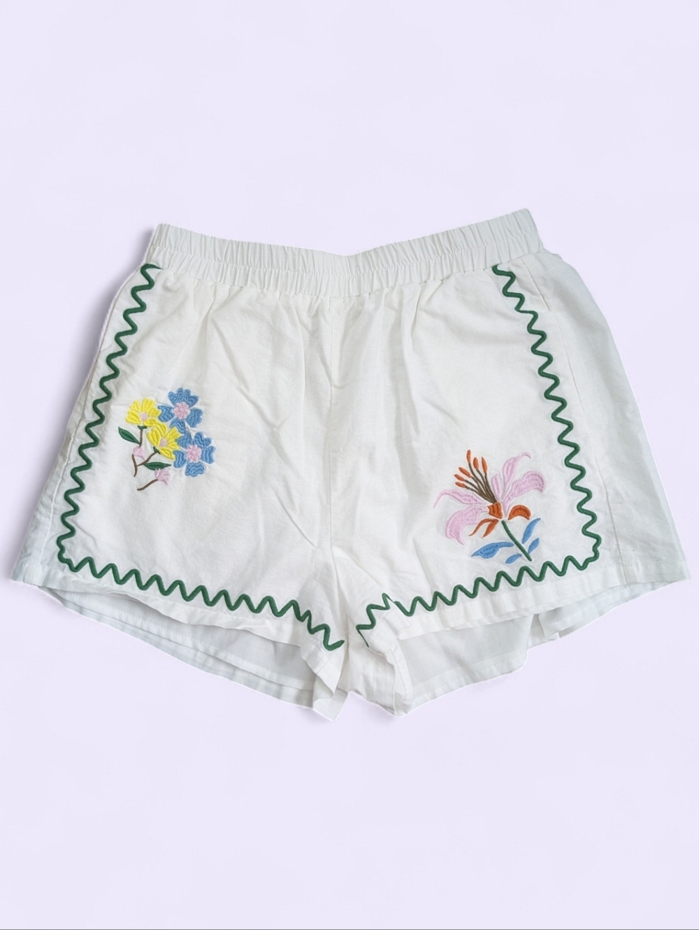 Amable by Mable Rayon/Linen Floral Embroidered Shorts Elastic Waist High Rise M